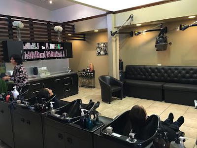 Tangles Salon & Spa