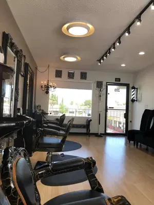 AG Salon