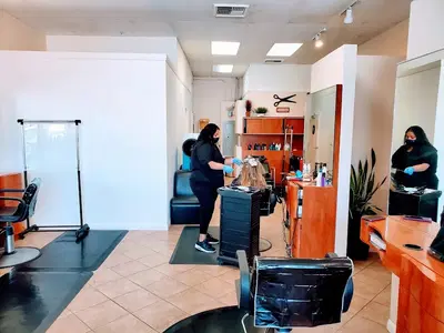 Rumours Salon