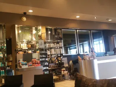 Salon Salon Modesto