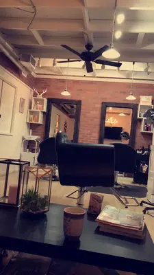 GOLDEN SALON