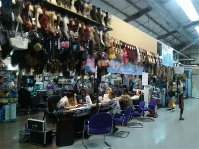 Latino's beauty salon