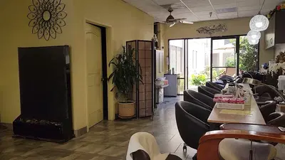 Carlsbad Salon District