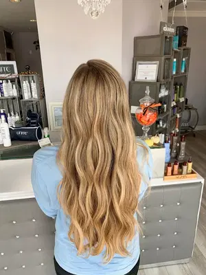 Dolce Salon