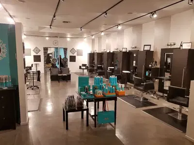 Salon Sultry