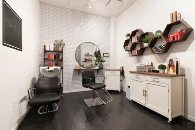 Salon Republic Escondido