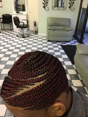 Diouma's Senegalese Hair Braiding salon