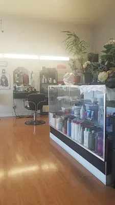 Moon Salon