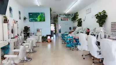 Shine’s Hair & Nails
