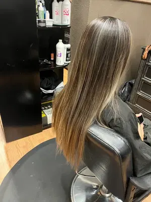 Bombshells Salon