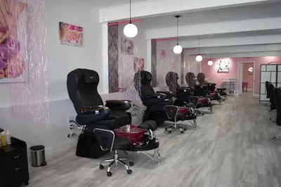 Pink Luxe Salon