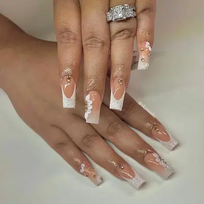 Sky's Nailz