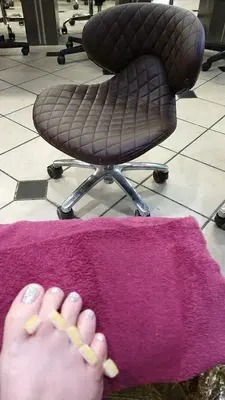 Nail Tech