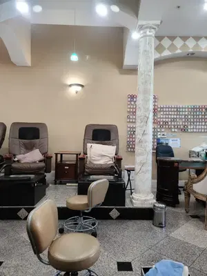 VN Nails
