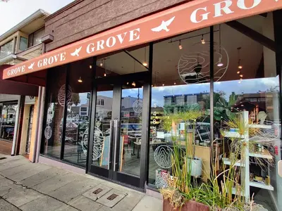 Grove Salon