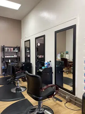 Spa Nails & Hair