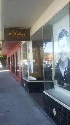 Ixia Salon
