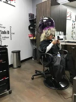 Gina Salon Studio 30