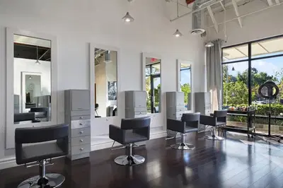 the house salon