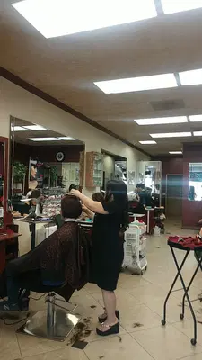 Lisa Beauty Salon