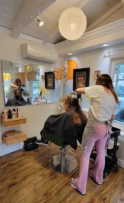 Nude.Hair.Salon