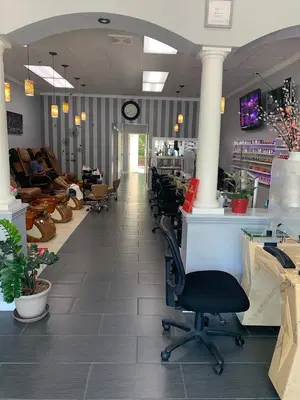 Bombshell nails n spa