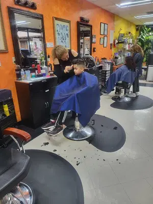 Monarcas Salon De Belleza