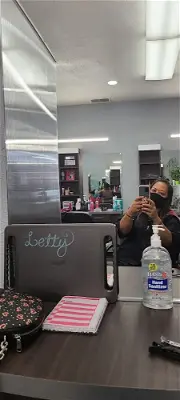 3 Bella's Hair Salon