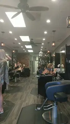 Bella's the Salon