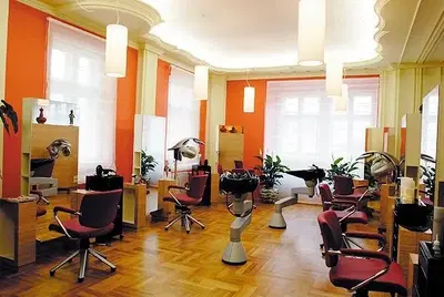 Paris Beauty Salon