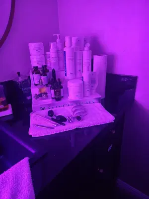 Esencia Salon and Spa