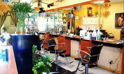 CAROL'S BEAUTY SALON