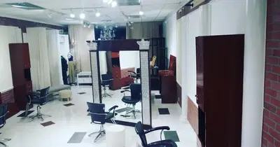 Damien & Damien's Estetica & Salon