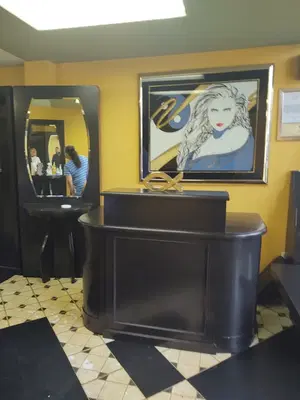 Morroco's Beauty Salon