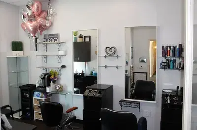 Phenix Salon Suites - Santa Ana