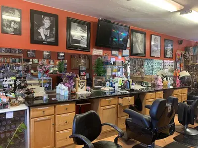 Hollywood Beauty Salon & Supplies