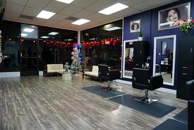 Supreme Cuts N Color