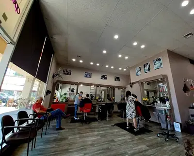 Le Cuts Salon