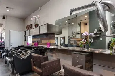 Chateau Beauty Salon