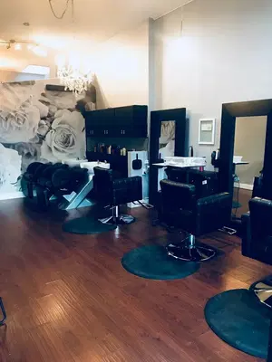 One Seventeen Salon