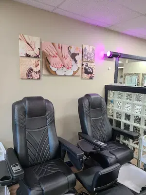 Tres Chic Beauty Salon