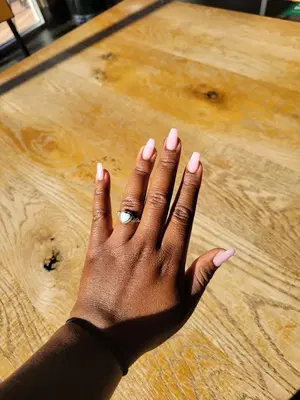 Central Nails & Spa