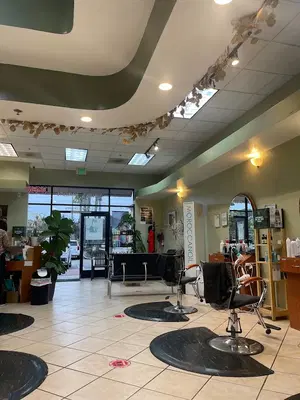 Queena's Haircuts