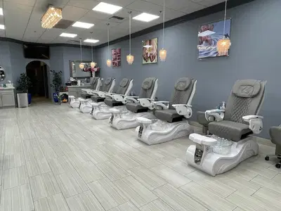 Season Nails & Spa