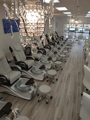 Ami Nails