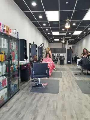 Hill Top Salon & Barber Hesperia