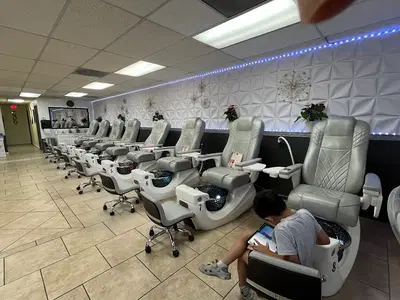 Top Nails