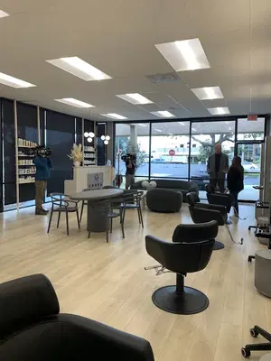 Larva Hair & Skin Lounge