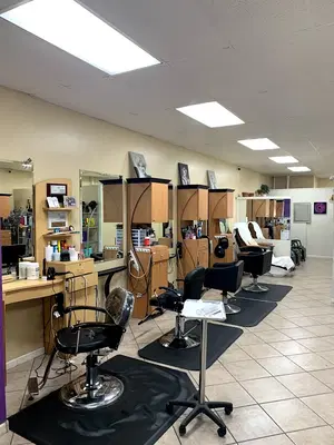 Golden Touch Beauty Salon