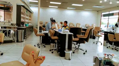 D And T Nails And Spa Indio